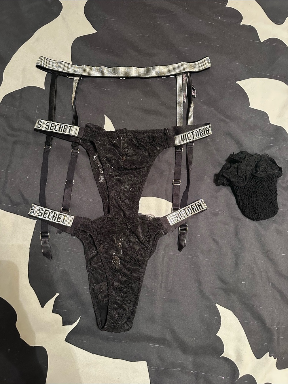 Victoria’s Secret Shine Strap set